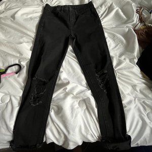 Black American Eagle ripped skinny jeans